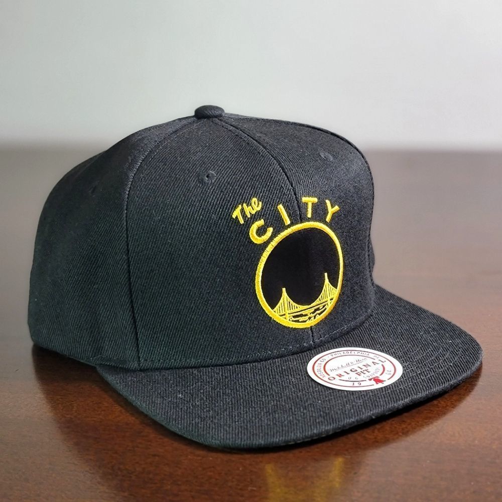 Mitchell & Ness NBA Golden State Warriors The City Bay 2022 Champions Hat Curry - Picture 1 of 11